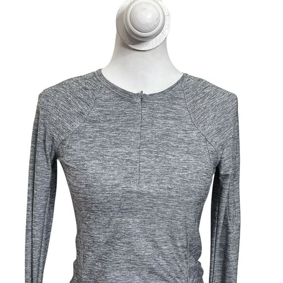 Athleta Pacifica Long Sleeve Top Gray XS Thumb Holes Ruched - Picture 3 of 14